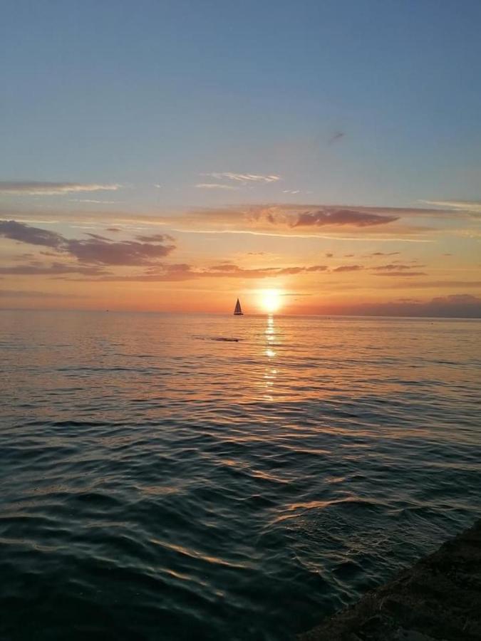 Sonce Apartment Izola Bagian luar foto