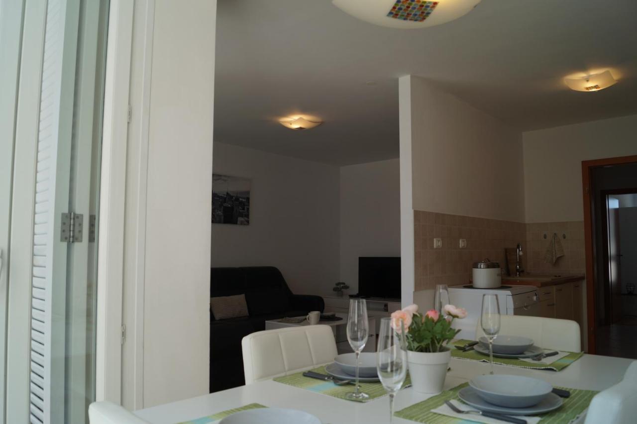 Sonce Apartment Izola Bagian luar foto